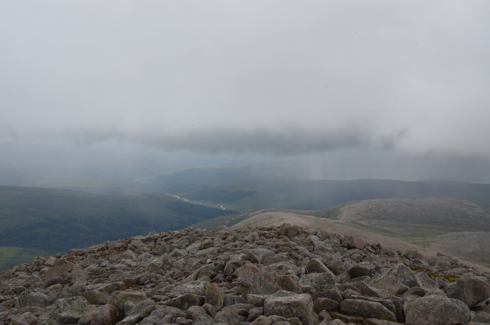 Rain setting in on the hill