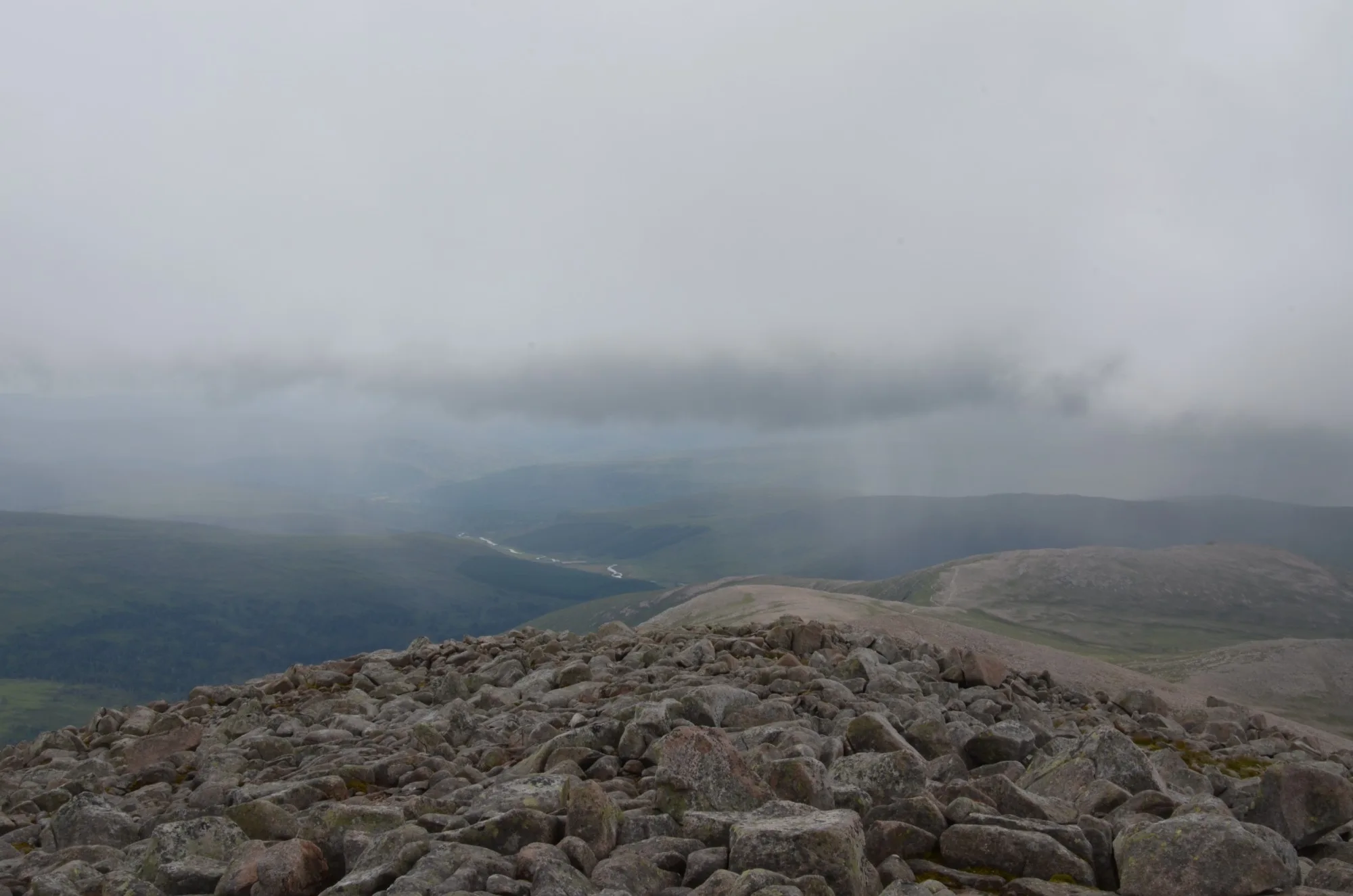Rain setting in on the hill